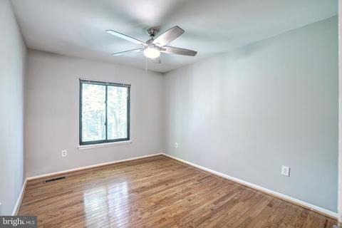 11534 Hearthstone Ct, Reston, VA 20191 photo 18