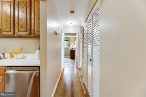6404 Charnwood St, Springfield, VA 22152 photo 11