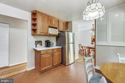 6404 Charnwood St, Springfield, VA 22152 photo 10