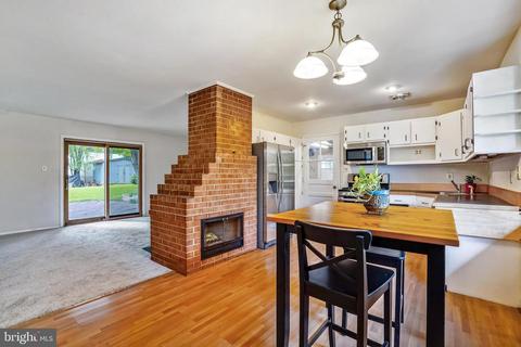 5319 Pillow Ln, Springfield, VA 22151 photo 7