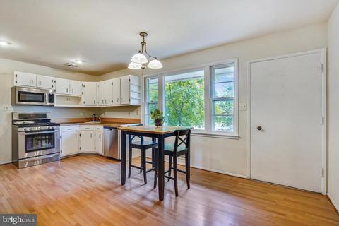 5319 Pillow Ln, Springfield, VA 22151 photo 5