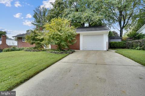 5319 Pillow Ln, Springfield, VA 22151 photo 2