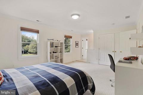 8201 Spring Hill Ln, Mclean, VA 22102 photo 34