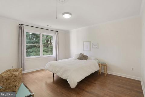 8201 Spring Hill Ln, Mclean, VA 22102 photo 36