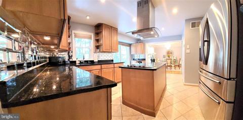 6937 Sydenstricker Rd, Springfield, VA 22152 photo 9
