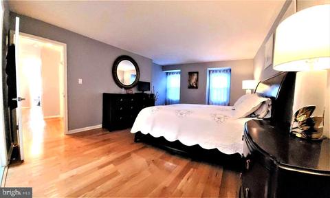 6937 Sydenstricker Rd, Springfield, VA 22152 photo 18