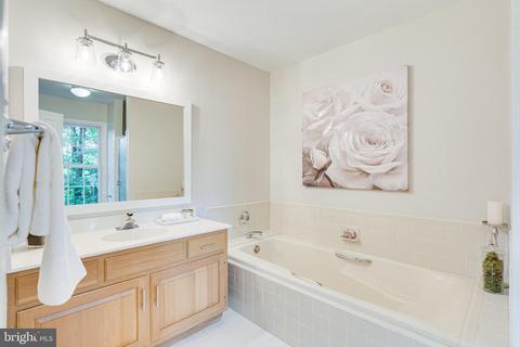 7625 Huntmaster, Mclean, VA 22102 photo 25