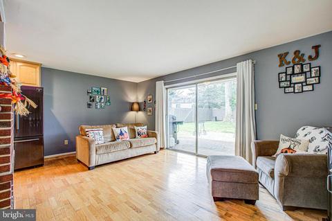 7414 Hogarth St, Springfield, VA 22151 photo 8