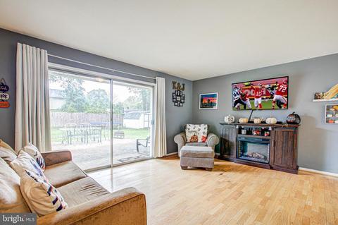 7414 Hogarth St, Springfield, VA 22151 photo 9