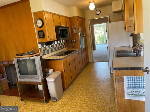 7014 Westbury, Mclean, VA 22101 photo 14