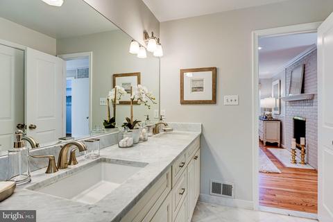 1328 Elsinore Ave, Mclean, VA 22102 photo 31