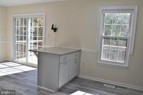 7817 Wintercress Ln, Springfield, VA 22152 photo 10