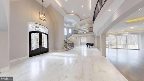 8604 Brook Rd, Mclean, VA 22102 photo 9