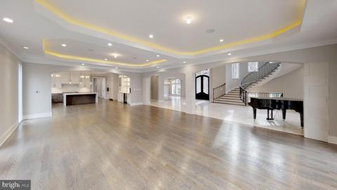 8604 Brook Rd, Mclean, VA 22102 photo 25