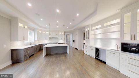 8604 Brook Rd, Mclean, VA 22102 photo 14