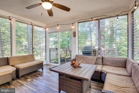 8616 Clydesdale Rd, Springfield, VA 22151 photo 10