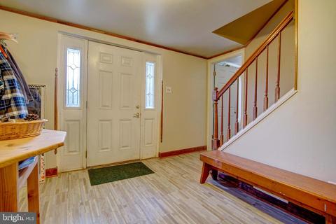 7430 Long Pine Dr, Springfield, VA 22151 photo 3
