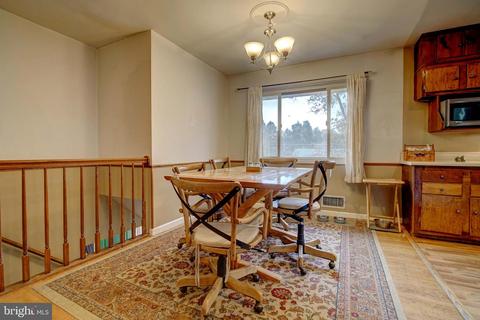 7430 Long Pine Dr, Springfield, VA 22151 photo 7