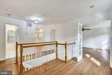 7716 Cervantes Ln, Springfield, VA 22153 photo 14