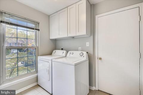 7716 Cervantes Ln, Springfield, VA 22153 photo 13
