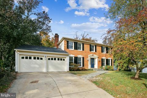 7716 Cervantes Ln, Springfield, VA 22153 photo 1