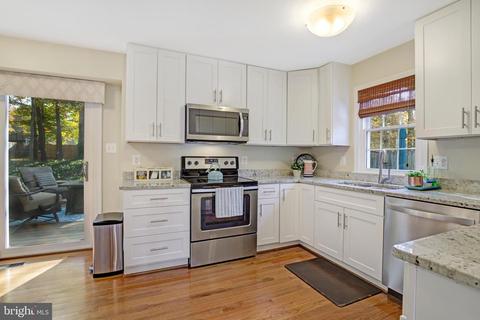 8721 Etta Dr, Springfield, VA 22152 photo 13