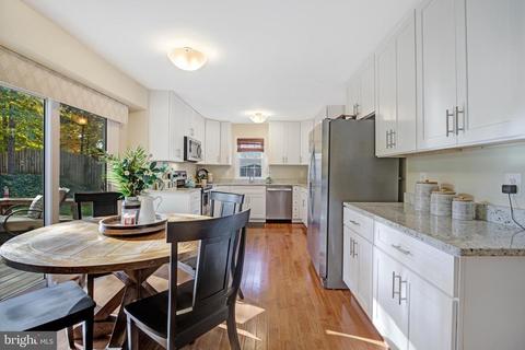 8721 Etta Dr, Springfield, VA 22152 photo 10