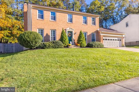 8721 Etta Dr, Springfield, VA 22152 photo 2