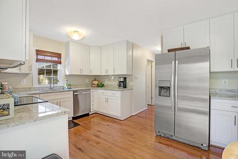 8721 Etta Dr, Springfield, VA 22152 photo 11