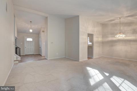 8623 Etta Dr, Springfield, VA 22152 photo 5