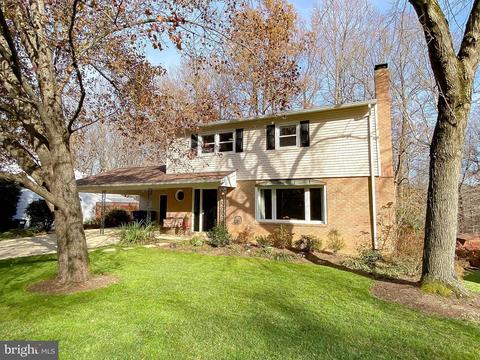 6919 Ashbury Dr, Springfield, VA 22152 photo 1
