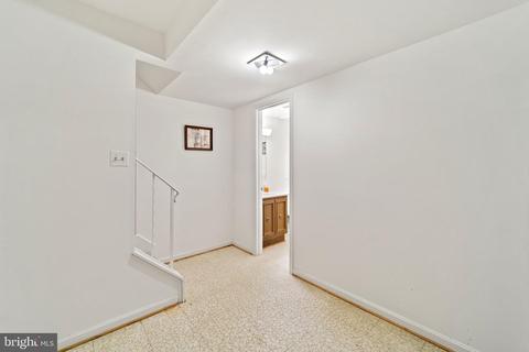 7040 Bradwood Ct, Springfield, VA 22151 photo 43