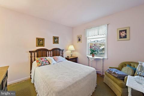 7040 Bradwood Ct, Springfield, VA 22151 photo 38