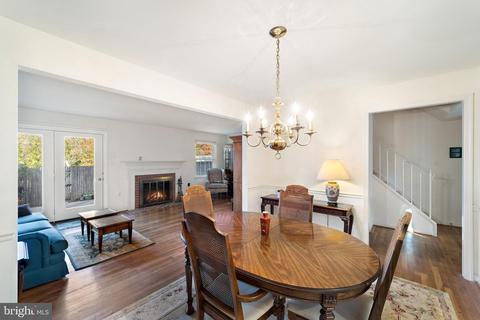 7040 Bradwood Ct, Springfield, VA 22151 photo 27