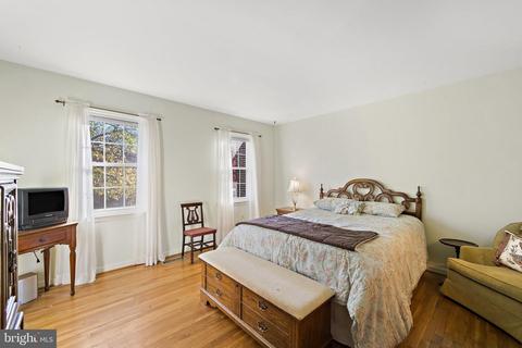 7040 Bradwood Ct, Springfield, VA 22151 photo 31