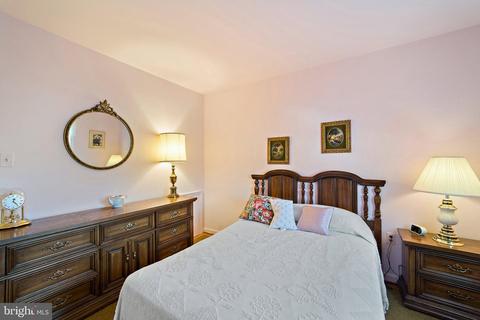 7040 Bradwood Ct, Springfield, VA 22151 photo 39