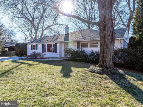 7603 Jervis St, Springfield, VA 22151 photo 3