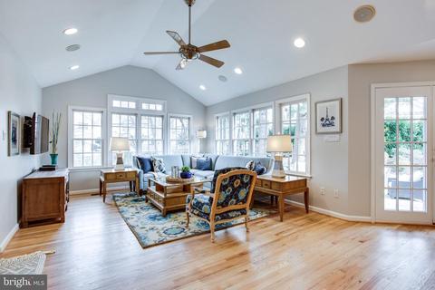 1308 Capulet Ct, Mclean, VA 22102 photo 8