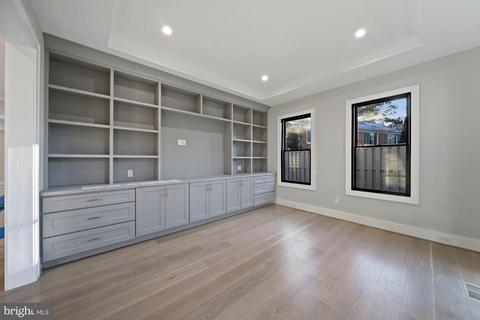 6915 Southridge, Mclean, VA 22101 photo 3