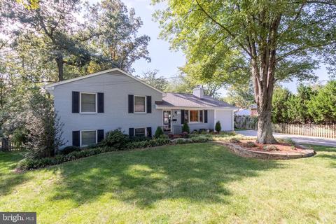7629 Long Pine Dr, Springfield, VA 22151 photo 2