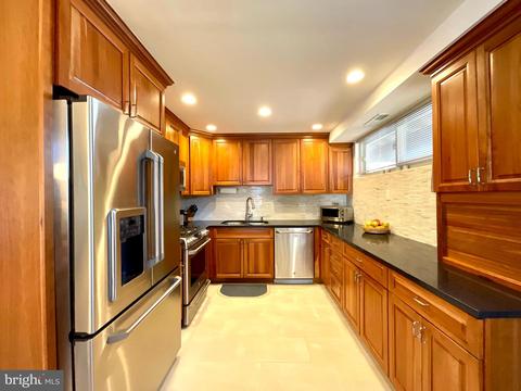 1725 Maxwell Ct, Mclean, VA 22101 photo 8