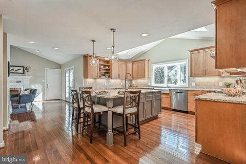 7725 Modisto Ln, Springfield, VA 22153 photo 11