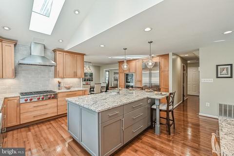7725 Modisto Ln, Springfield, VA 22153 photo 9