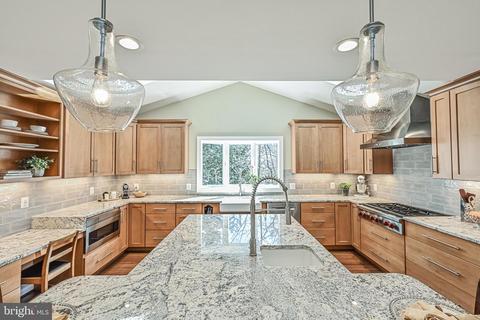7725 Modisto Ln, Springfield, VA 22153 photo 7