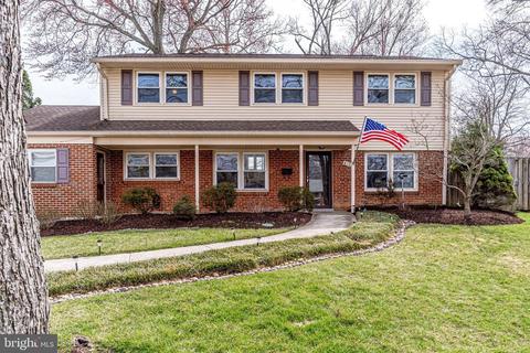 8103 Carrick Ln, Springfield, VA 22151 photo 1