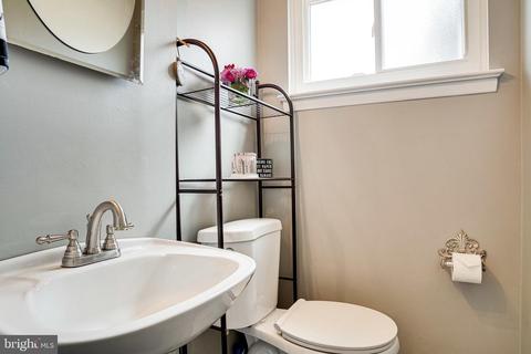8103 Carrick Ln, Springfield, VA 22151 photo 24