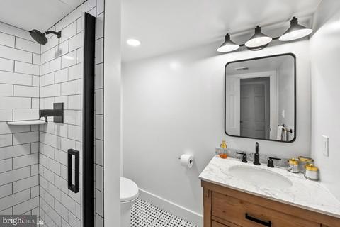6327 Kellogg Dr, Mclean, VA 22101 photo 28
