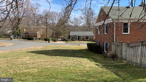 5400 Atlee Pl, Springfield, VA 22151 photo 9