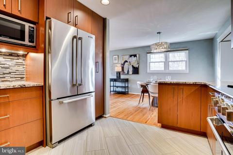 5300 Oldcastle Ln, Springfield, VA 22151 photo 13