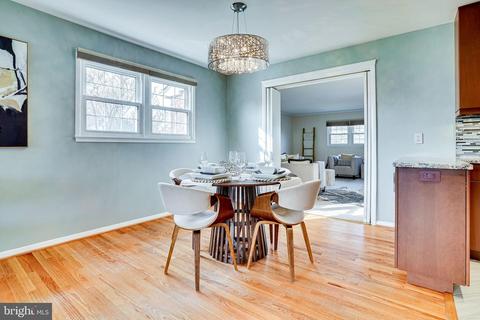 5300 Oldcastle Ln, Springfield, VA 22151 photo 11